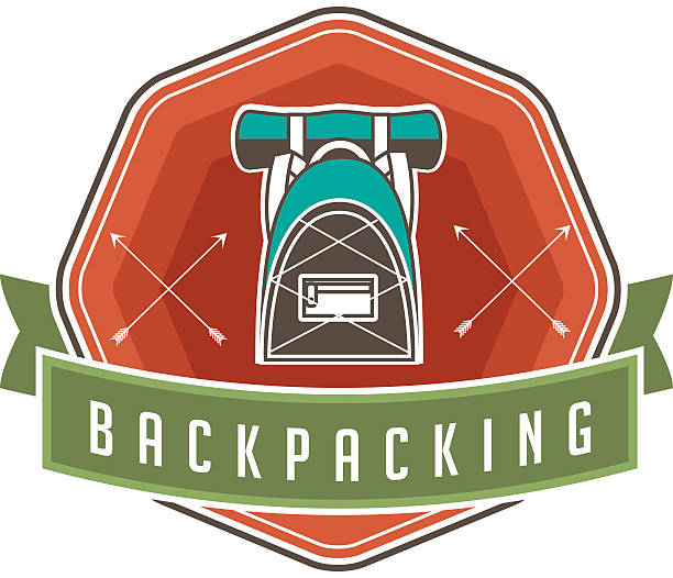 backpacking-logo oder emblem im jahrgang - forest woods hiking dirt road stock-grafiken, -clipart, -cartoons und -symbole