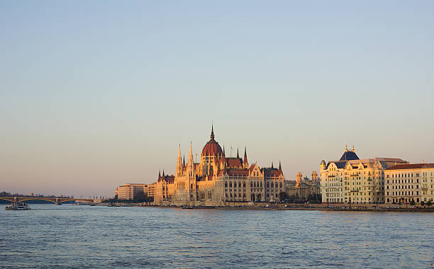 budapest - budapest houses of parliament london city cityscape stock-fotos und bilder