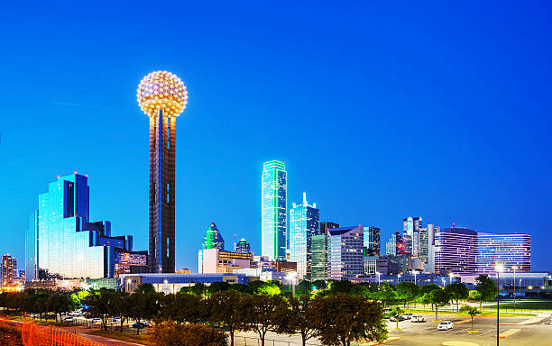 Overview of downtown Dallas Overview of downtown Dallas in the night reunion tower photos stock pictures, royalty-free photos & images