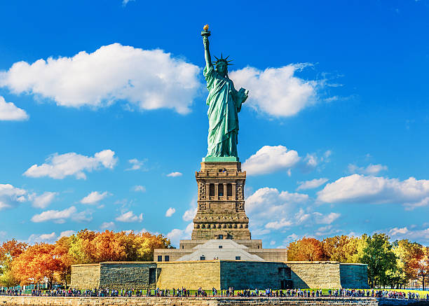 statue de la liberté - statue liberty statue of liberty ellis island photos et images de collection