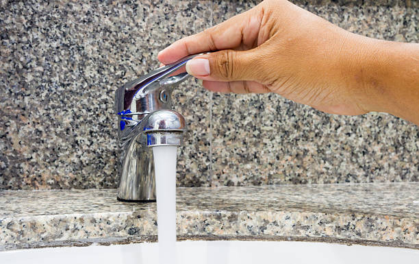 istock Close the water tap 526227505