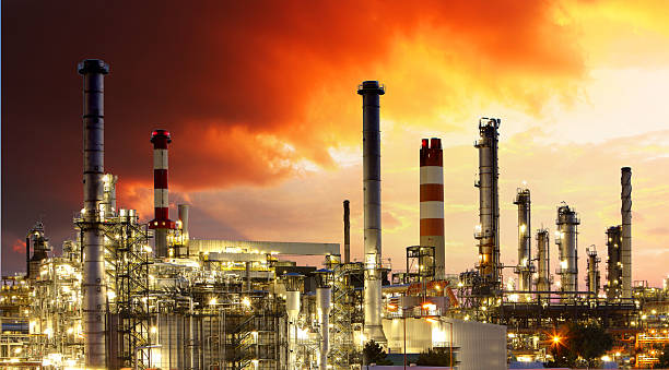 istock Oil indutry refinery - factory 526229593