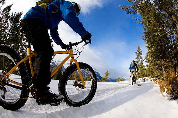istock Winter Fat Bike Riders 526269155