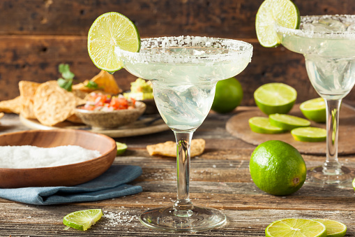 Refreshing Homemade Classic Margarita with Lime and Salt