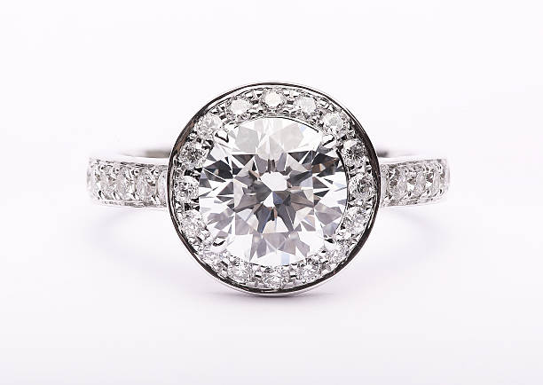 anillo de diamante - costume jewelry fotografías e imágenes de stock