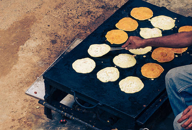 making dosa on Indian street