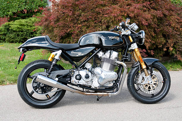 Norton Commando 961 SE Fonthill, Ontario, Canada - August 15, 2014: A rare 2014 Norton Commando 961 Special Edition #112 of 200 bike in the world poses in a driveway in Fonthill, Ontario Canada norton brand name stock pictures, royalty-free photos & images
