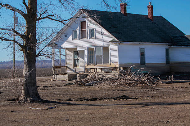 istock Old, abandoned, destroyed farm house 526493351