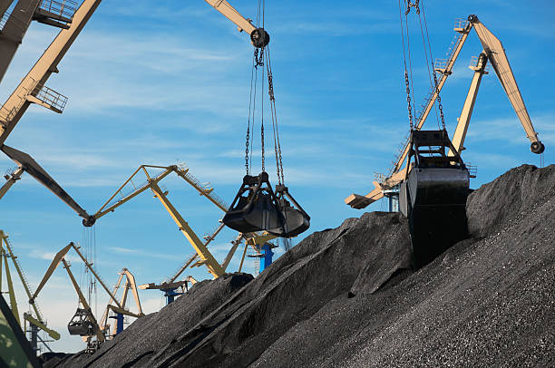 Coal, Portal cranes, clamshell