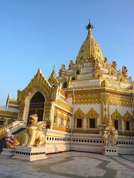 istock Swe Taw Myat Pagoda, Yangon 526536233
