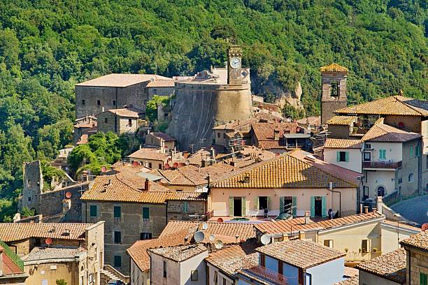 istock Tuscany city 526547789