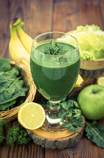 istock Healthy green smoothie 526552167