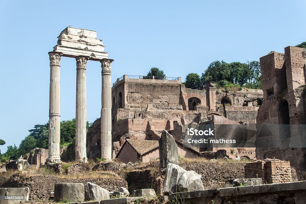 Rovine del Forum Romanum a Roma - Foto stock royalty-free di Ambientazione esterna