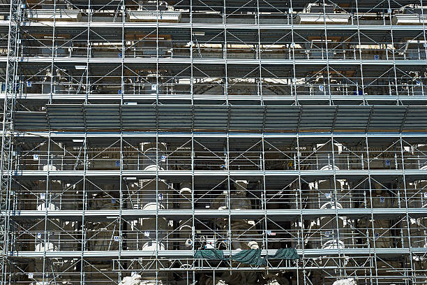 istock Scaffolding Trevi Fountain Rome 526598279