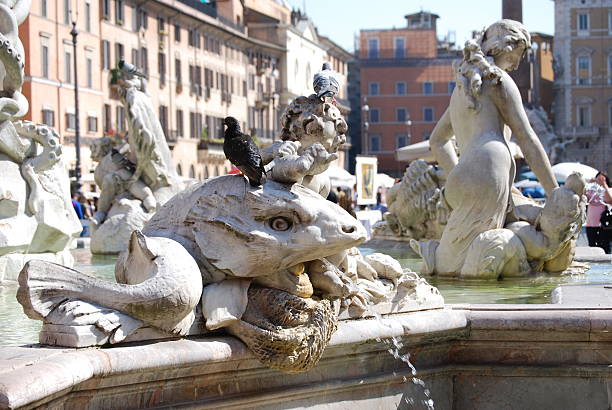 istock Neptune Fountain in Rome, Italy 526599013