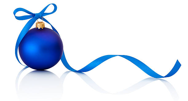 синий рождественские шар с бантом из ленты, изолированные на белом фоне - curve white christmas holiday стоковые фото и изображения