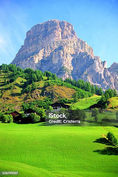 Dolomiti Italia - Fotografie stock e altre immagini di Alpi - Alpi, Alto Adige, Ambientazione esterna