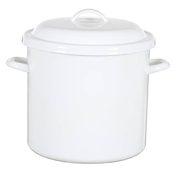 istock Covered Casserole In Steel Isolated 526707637