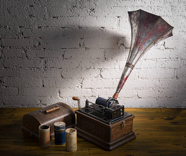 istock Still life of a phonograph and three cylinder records 526733762