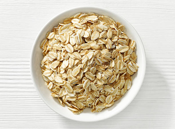 istock bowl of oat flakes 526761527