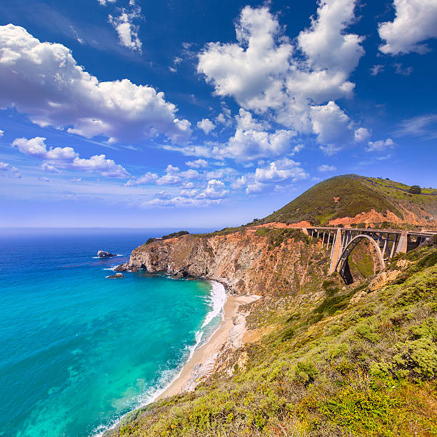 california puente de bixby de big sur del condado de monterey - bixby bridge fotografías e imágenes de stock