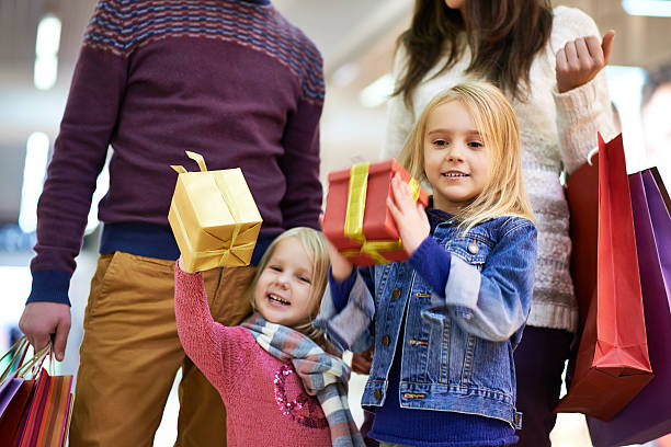 istock Family Xmas shopping 526791967