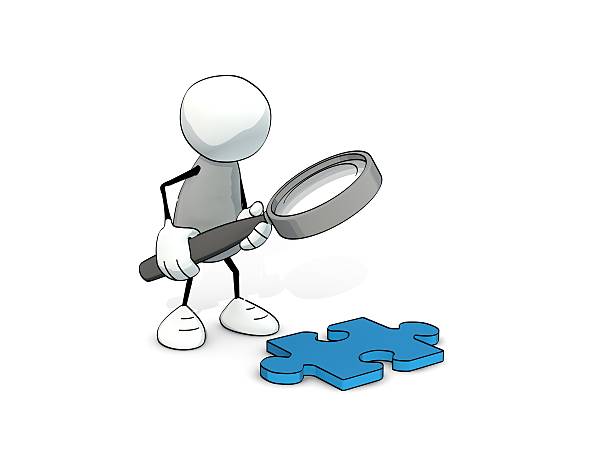 маленький эскиза человек, глядя на piece of puzzle с magnifier - transparent puzzle glass jigsaw puzzle стоковые фото и изображения