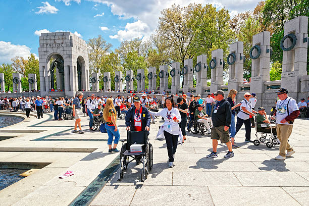 전쟁 재향 군인 국가 제2차 세계대전 군인기념 레알레스 궁형 - veterans memorial plaza 뉴스 사진 이미지