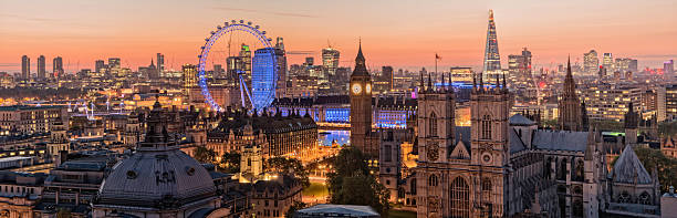 london skyline panorama - london eye stock-fotos und bilder