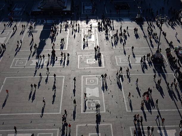 istock Milan - Tourists in Piazza del Duomo 526846870