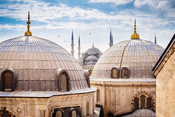 santa sofia e la moschea blu, istanbul - gold dome foto e immagini stock