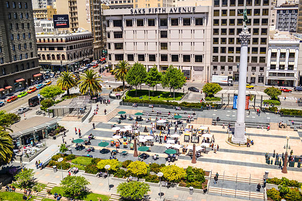 union square, san francisco - saks fifth avenue fotografías e imágenes de stock