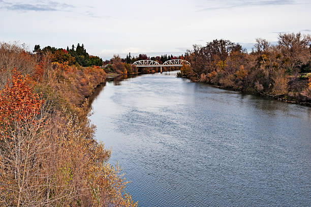 istock H Street Bridge over American River 526933983