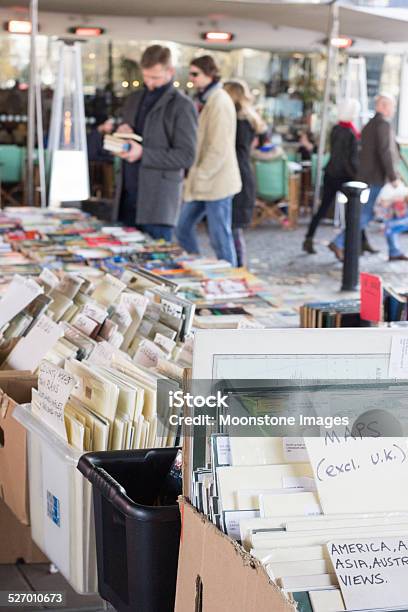 Southbank Buch Market In London England Stockfoto und mehr Bilder von Buch - Buch, Buchhandlung, England