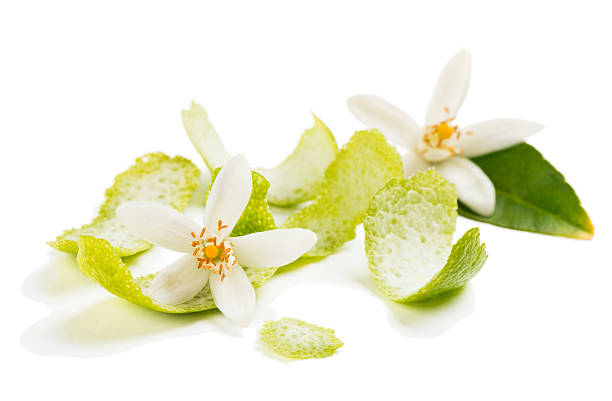 Blossom and zest of lime