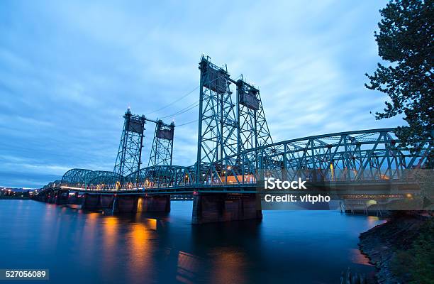 Elevating Metal Truss Bridge Over The Columbia River I5 Interstate Stock Photo - Download Image Now