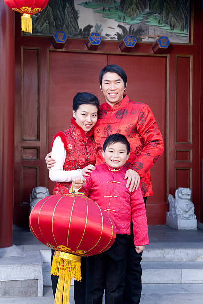 istock Family Celebrates Chinese New Year 527086283