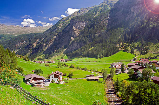 istock Mountain valley in Austria 527086915