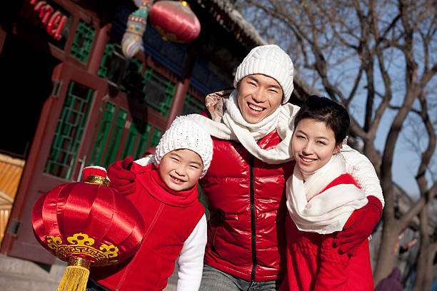 istock Family Celebrates Chinese New Year 527134829