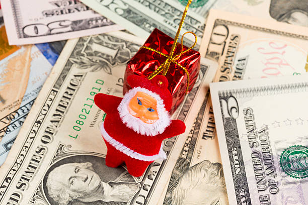 рождество и американский доллар - twenty dollar bill christmas wealth finance стоковые фото и изображения