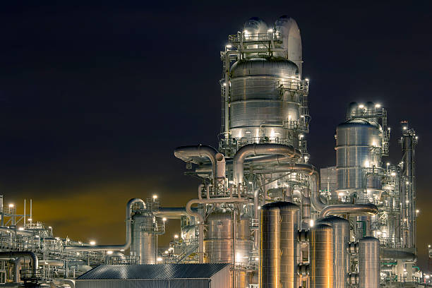 istock Petrochemical plant at night 527316947