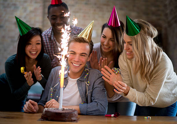 istock Friends at a birthday party 527319467