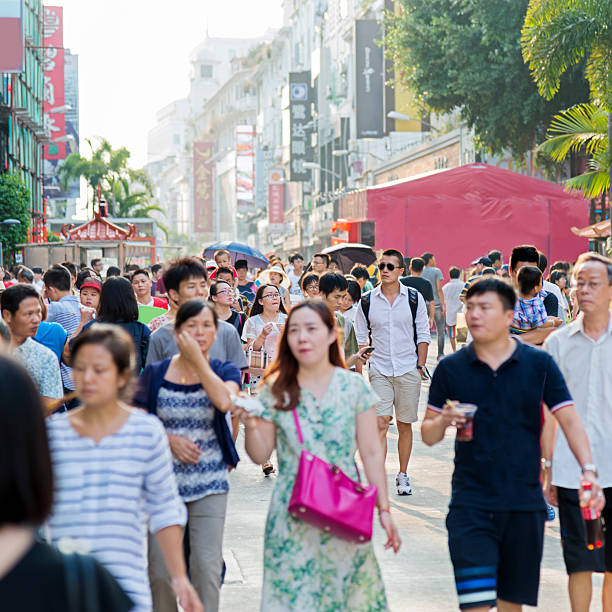 istock Crowd of people 527368473