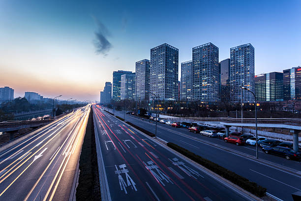 구름다리 on 지안구오멘 애브뉴 beijing, china - two lane highway multiple lane highway construction frame transportation 뉴스 사진 이미지