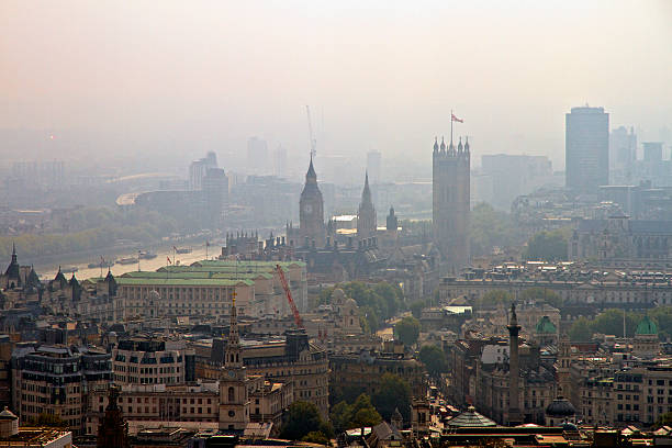 londyn skyline, thames i parlament - london england victorian style big ben dark zdjęcia i obrazy z banku zdjęć