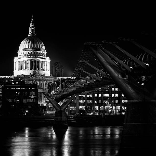 istock St Paul's Cathedral, London B&W 527438893