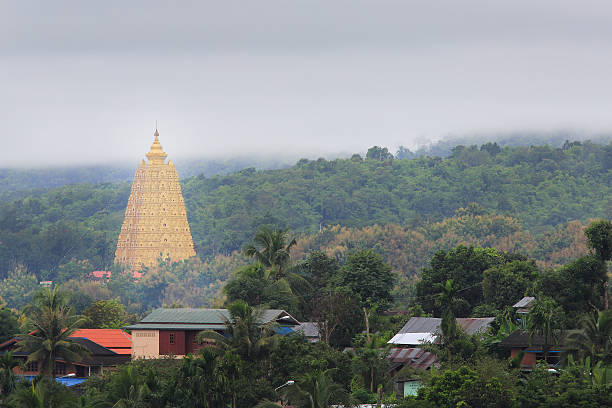 istock Bodhgaya-style stupa at Wangvivagegaram Temple 527482397