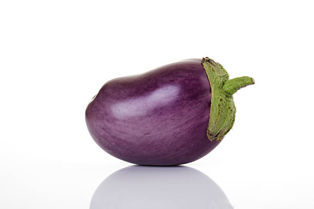 istock Violet Mini-Aubergine, close-up 527555919
