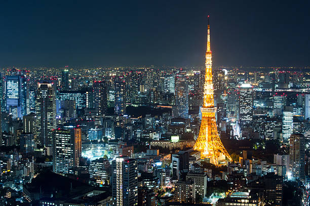 istock Nighttime view of Tokyo Tower 527579319