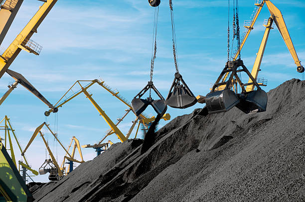 istock Coal, Portal cranes, clamshell 527579491